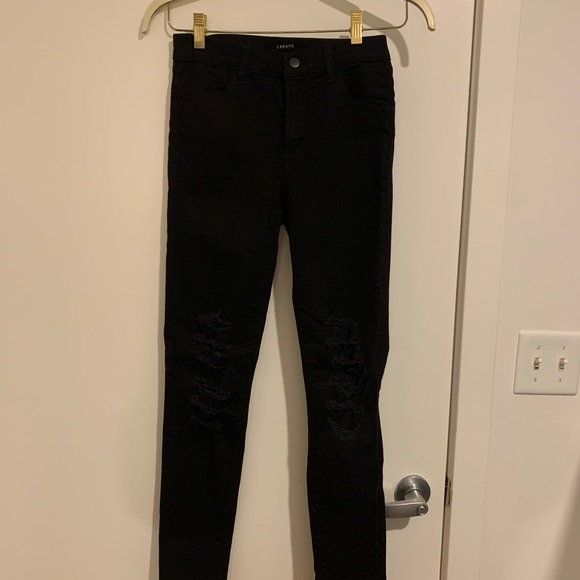J Brand 620 Super Skinny Stretch Jeans in BLACKOUT Destroyed - Size 27 - Picture 2 of 6